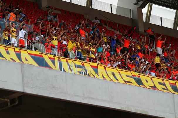 Após um início de jogo morno, o clássico esquentou de vez quando Joelinton foi expulso, ainda no primeiro tempo. Náutico não aproveitou vantagem e, logo na volta do 2º tempo, o Leão abriu o placar com Wendel. Já nos minutos finais da partida, o zagueiro Éwerton Páscoa definiu o placar, após brilhante jogada individual do capitão Durval