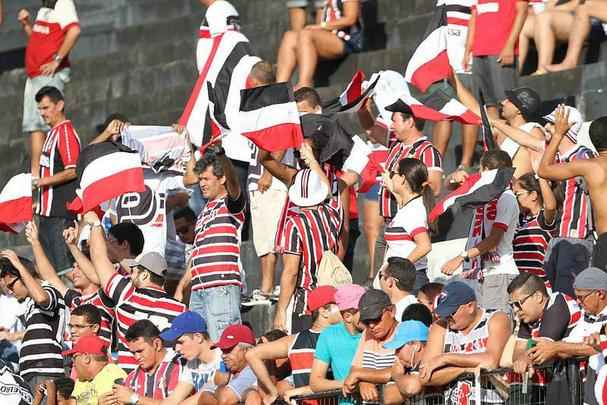 Santa Cruz vence o Central por 2 a 0 com gols de Anderson Aquino e Emerson Santos