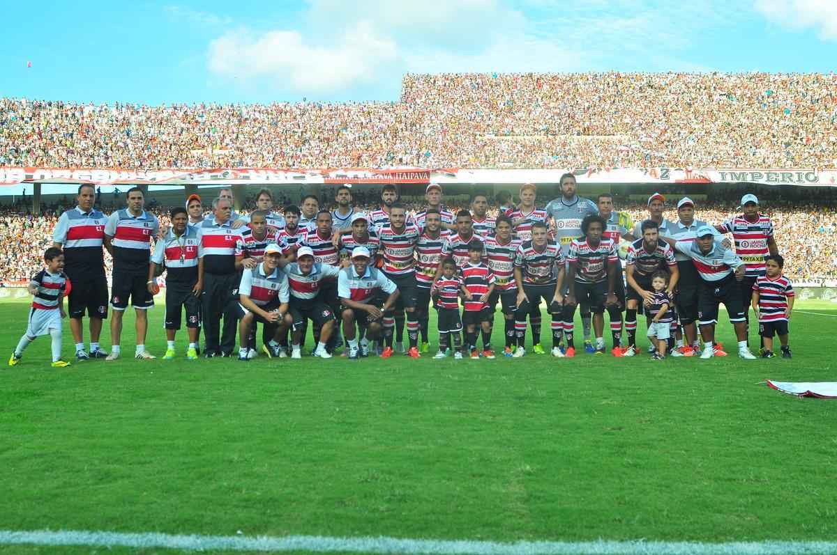 Santa Cruz e Salgueiro duelam no Arruda pela disputa do ttulo pernambucano de 2015