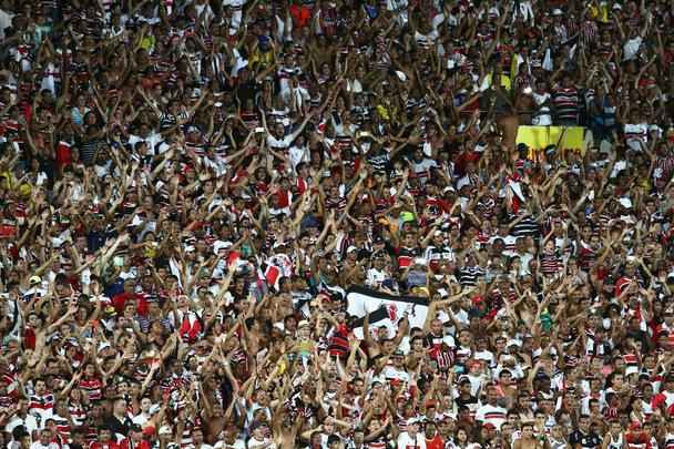 Santa Cruz festeja conquista do Campeonato Pernambucano 