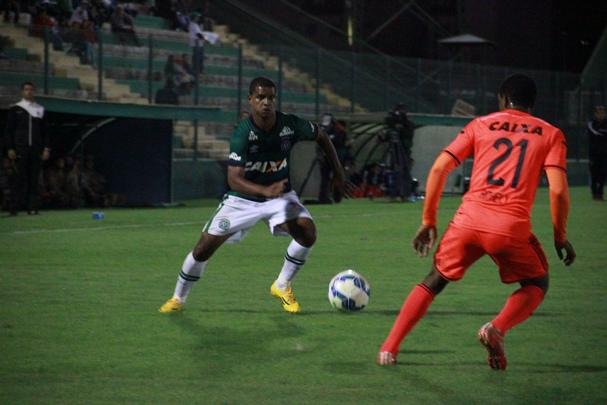 Mostrando sua j conhecida (e extrema) carncia ofensiva, o Sport teve uma atuao muito abaixo da crtica tambm na criao de jogadas e pouco conseguiu fazer para evitar a derrota. O jogo de volta  na prxima quarta-feira (13), na Ilha do Retiro.