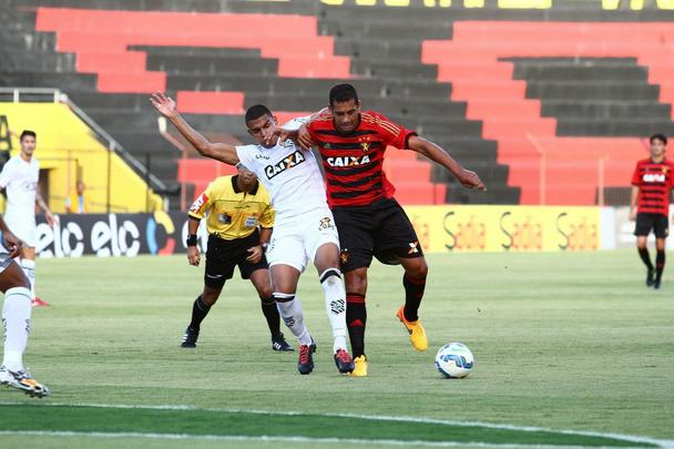 Dominando o jogo desde o início, o Leão não teve dificuldades para vencer o Figueirense por 4 a 1