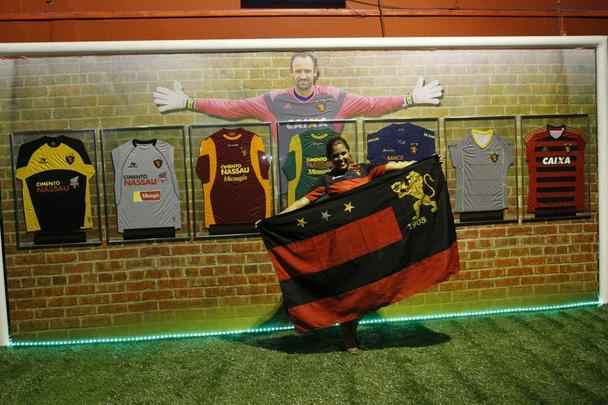 Os 110 anos do Sport foram comemorados com homenagens, como a feita ao goleiro Magrão, e exposição de troféus históricos do clube na sede