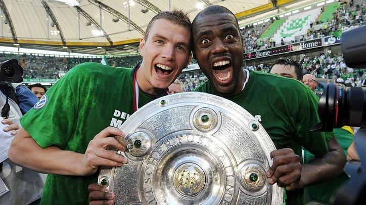 Em 2009, Grafite levou o Wolfsburg ao inédito título do Campeonato Alemão. De quebra, foi artilheiro da liga com 28 gols - igualando ao recorde de Ailton, também brasileiro e com passagem pelo Santa Cruz, de estrangeiro com mais gols numa única edição da competição. Também foi eleito o melhor daquela temporada no país.