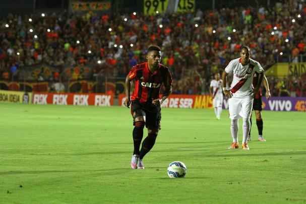 Não deu muito tempo para o Internacional mostrar a que veio. Com um primeiro tempo sufocante, o Sport logo abriu 3 a 0 no placar e somente administrou o resultado na 2ª etapa, diante de um rival que mal conseguiu se achar em campo