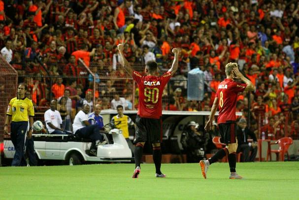 Não deu muito tempo para o Internacional mostrar a que veio. Com um primeiro tempo sufocante, o Sport logo abriu 3 a 0 no placar e somente administrou o resultado na 2ª etapa, diante de um rival que mal conseguiu se achar em campo