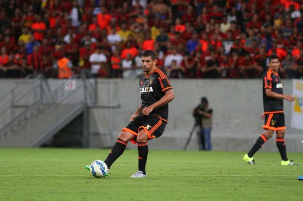 Se no fosse pelo gol salvador do atacante Andr no fim da partida, a primeira derrota dentro de casa teria ocorrido