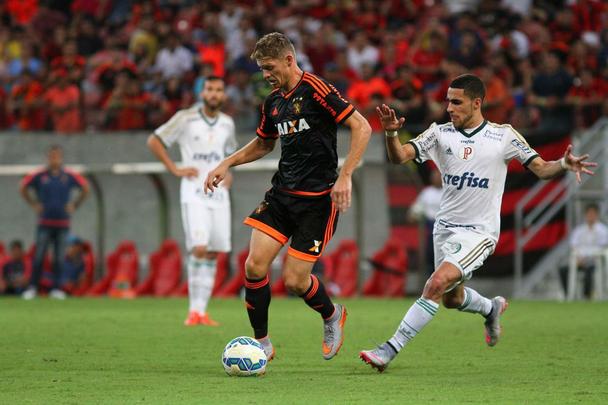 Se no fosse pelo gol salvador do atacante Andr no fim da partida, a primeira derrota dentro de casa teria ocorrido