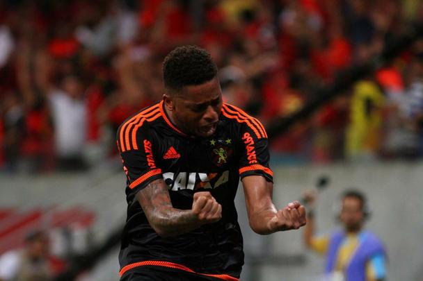 Se no fosse pelo gol salvador do atacante Andr no fim da partida, a primeira derrota dentro de casa teria ocorrido