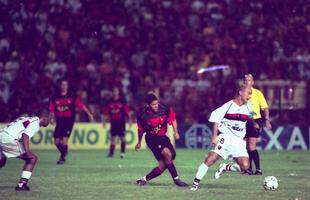Em 2003, o Sport foi at as semifinais da Copa do Brasil. Abriu a disputa em casa, na Ilha do Retiro, mas sofreu um duro golpe. Perdeu por 1 a 0 e teve que buscar o resultado no Rio de Janeiro. Na partida de volta, porm, o Flamengo segurou o empate em 0 a 0 e foi  final da competio