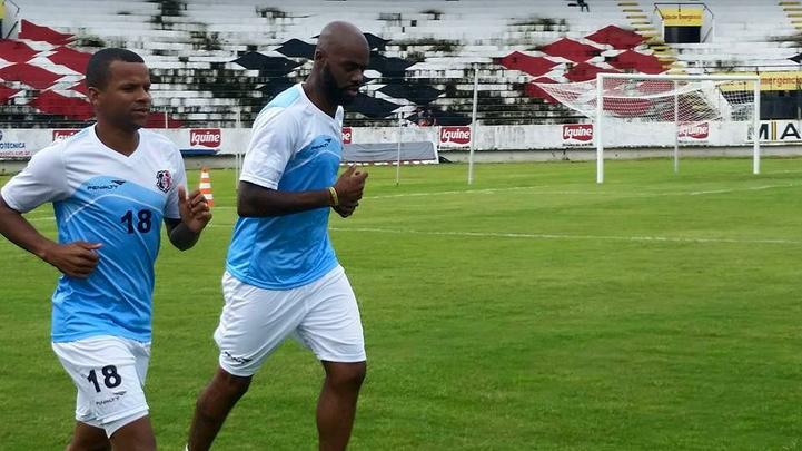 Com documentao em trmite na CBF, o novo centroavante aguarda regularizao para poder atuar