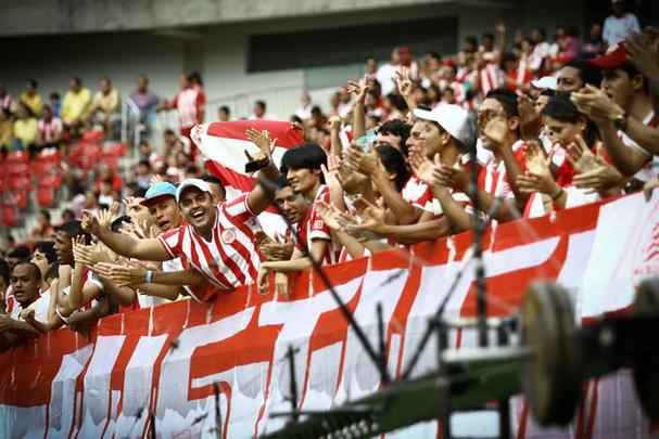 Pela segunda vez nessa Série B, o Náutico desapontou sua torcida dentro de casa. O Timbu conseguiu sair na frente com Fabiano Eller, mas faltou ousadia. Foi o que bastou para o Macaé crescer no jogo e conquistar o empate, com gol do zagueiro Brinner, já no fim do segundo tempo