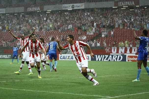 Pela segunda vez nessa Série B, o Náutico desapontou sua torcida dentro de casa. O Timbu conseguiu sair na frente com Fabiano Eller, mas faltou ousadia. Foi o que bastou para o Macaé crescer no jogo e conquistar o empate, com gol do zagueiro Brinner, já no fim do segundo tempo