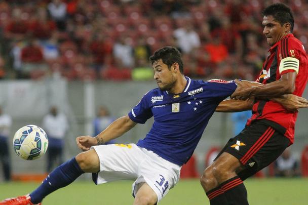 Imagens do confronto entre Sport e Cruzeiro, na Arena Pernambuco, pela 16 rodada do Campeonato Brasileiro