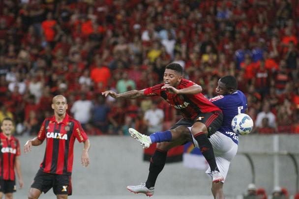 Imagens do confronto entre Sport e Cruzeiro, na Arena Pernambuco, pela 16 rodada do Campeonato Brasileiro