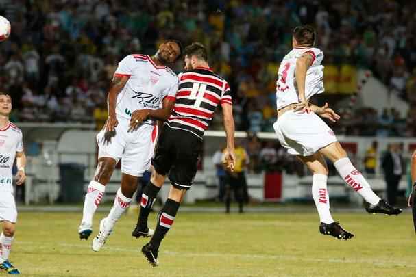 Com Grafite no ataque, Santa Cruz e Mogi Mirim se enfrentam no Arruda