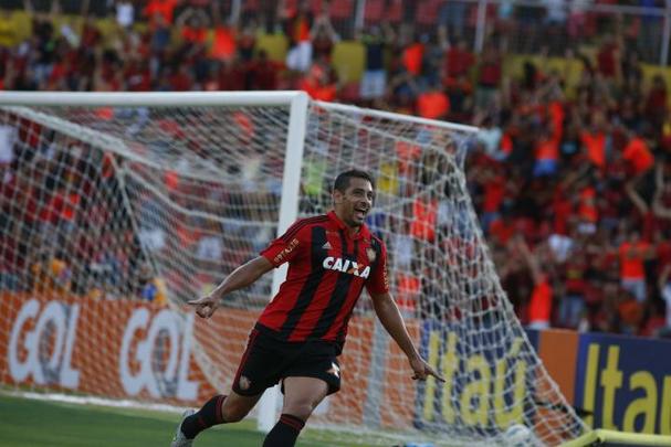 Aps mandar quatro jogos na Arena Pernambuco, equipe recebe a Ponte Preta em casa para 15.595 torcedores e fica no empate em 1 a 1