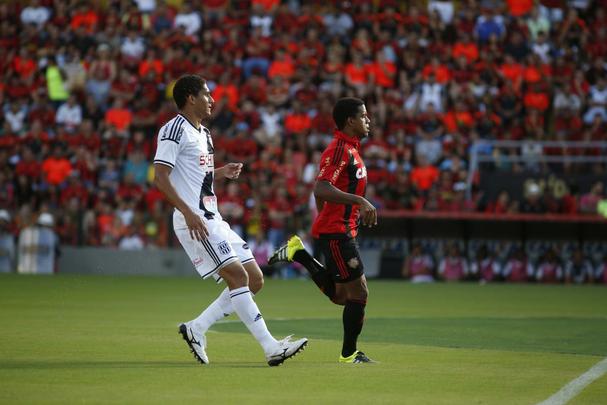 Aps mandar quatro jogos na Arena Pernambuco, equipe recebe a Ponte Preta em casa para 15.595 torcedores e fica no empate em 1 a 1