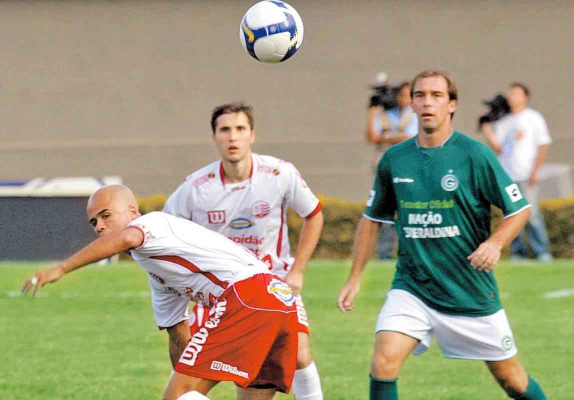 Gois 3 x 0 Nutico - 17/8/2008 - Paulo Baier, Henrique e Vitor fizeram os gols do Gois no Serra Dourada. Esta partida iniciou uma sequncia de quatro jogos do Timbu sem vencer na Srie A. 