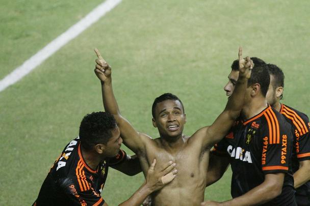 Gols da vitria do Sport foram marcados por Rithely, lber e mais dois de Hernane Brocador 