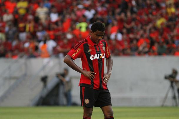 O Leão chega ao sétimo jogo sem vencer no Brasileiro e pode cair para o oitavo lugar ao final da rodada