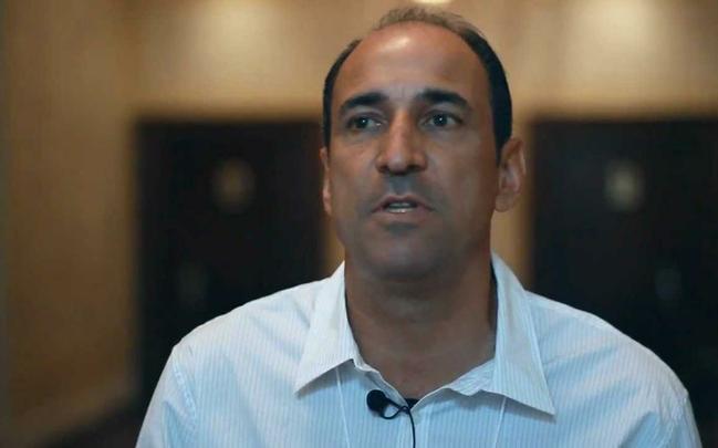 Vincius Eutrpio - Ex-jogador com passagem pelo Nutico, o tcnico teve sucesso no futebol catarinense, onde foi campeo estadual com o Figueirense. Est sem emprego desde que deixou o comando da Chapecoense