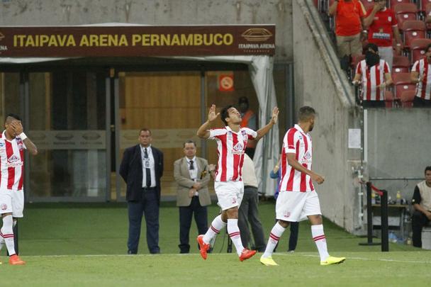 Com gols de Daniel Morais, Ronaldo Alves e Bérgson, o Timbu venceu a partida deste sábado