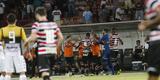 Sob olhares de um pblico modesto no Arruda, a vitria veio: 2 a 0, com gols de Bruno Moraes e Raniel