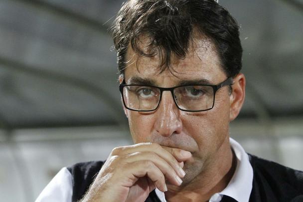 Sob olhares de um público modesto no Arruda, a vitória veio: 2 a 0, com gols de Bruno Moraes e Raniel