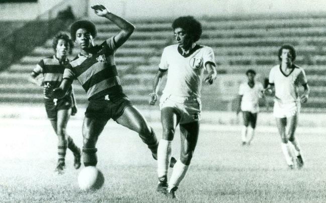 Outro que est  frente de Andr nessa lista  Mauro. Ele foi artilheiro do Sport no Brasileiro de 1978, com 12 gols.