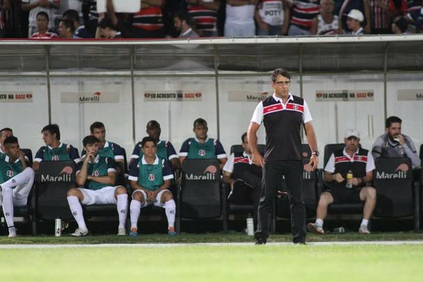 Santa Cruz encara o Oeste pela 35ª rodada da Série B do Brasileirão
