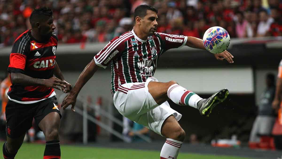 Em 2016, Diego se transferiu para o Fluminense. O que no impediu que demonstrasse afeto pelo Leo: num udio vazado na internet, ele chama o Sport de gigante e promete a voltar um dia. O que no tardaria a acontecer.