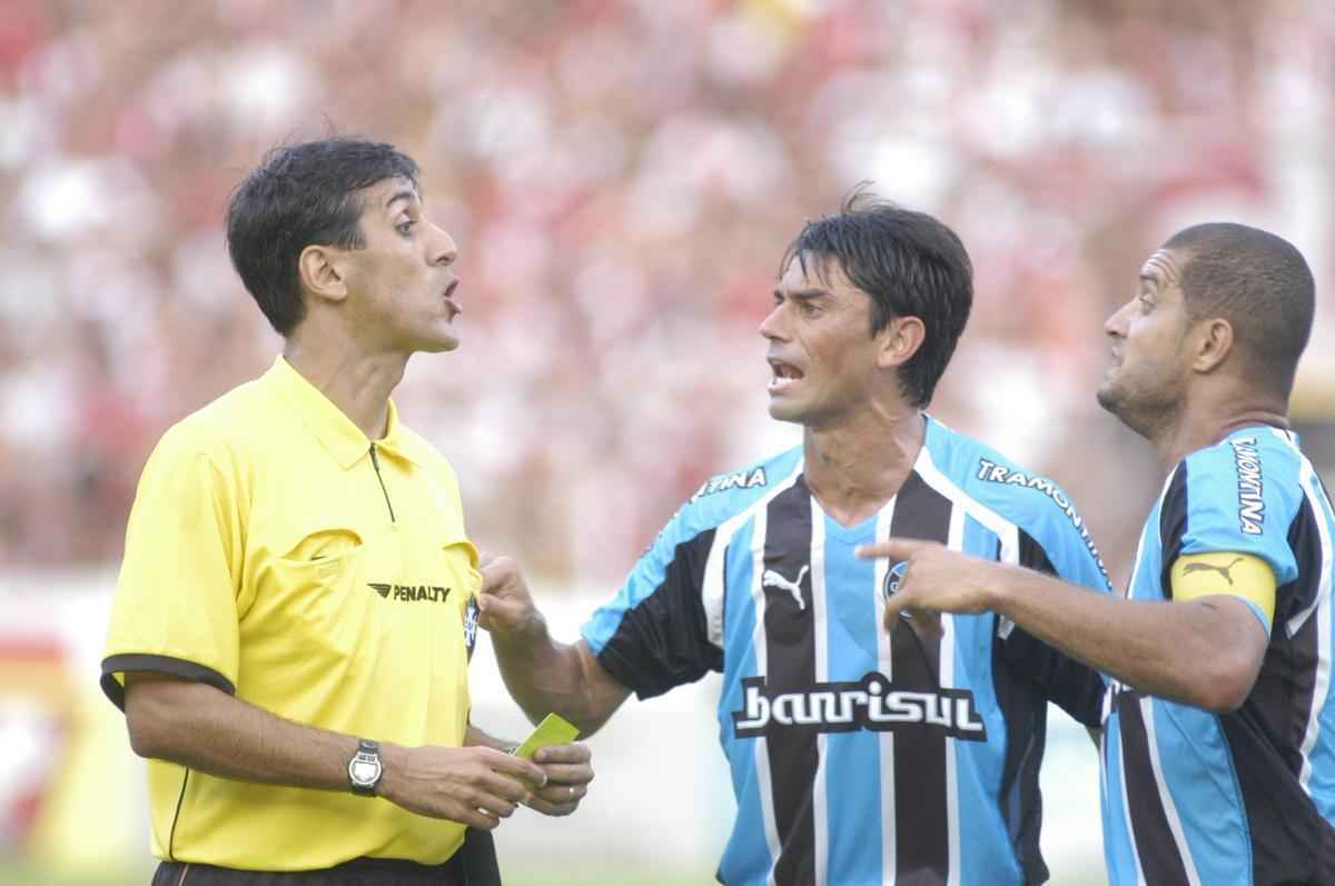 Um dos expulsos do Grmio, Patrcio permaneceu no clube at 2007. Encerrou a carreira em 2010, no Caxias, aos 36 anos. Hoje, com 41, tenta iniciar a carreira como treinador.
