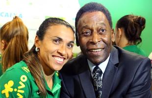 A vit�ria da Sele��o Brasileira feminina sobre Trinida e Tobago por 11 a 0, no in�cio de dezembro, marcou mais um feito da carreira da jogadora Marta. Ela marcou cinco gols e superou a quantidade de Pel� com a sele��o - o Rei do Futebol marcou 95 vezes com a camisa do escrete canarinho.