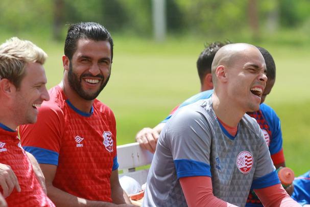 Atletas alvirrubros se apresentaram para iniciar os trabalhos visando o Estadual; Timbu estreia dia 31, contra o Santa Cruz