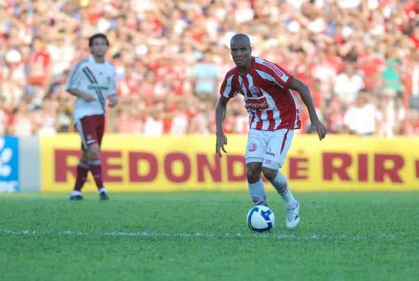 Johnny (volante) - defendeu o Náutico durante a Série A de 2009 em 18 jogos. Em seguida, foi para a China onde defendeu até 2015 o Shanghai Shenxin