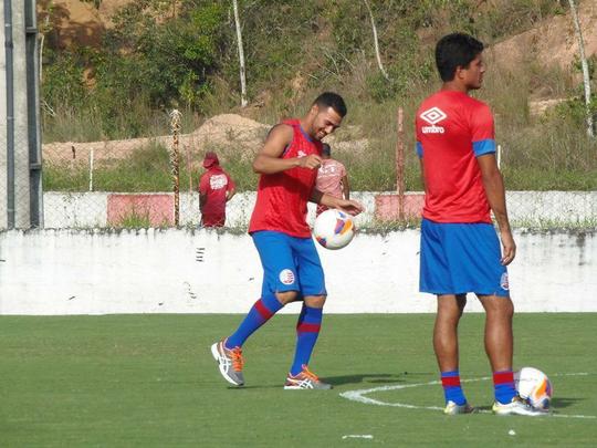 Walber (lateral), titular da campanha de 2015 que alou o Amrica-MG  Srie A