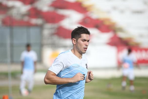 Pedrinho Botelho (meia) foi o nico armador a chegar ao Arruda nesta pr-temporada e assinou contrato at o fim da temporada