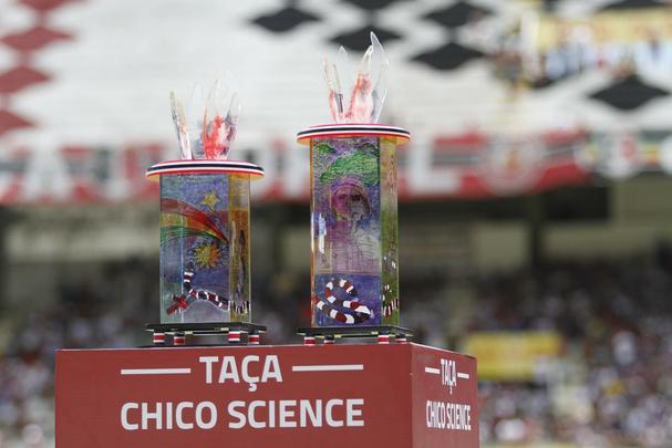 Sob sol forte, equipe do Santa Cruz bateu o Flamengo por 3 a 1 no primeiro grande teste da temporada 2016