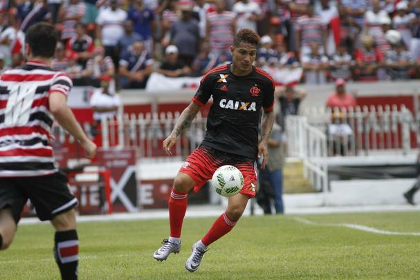 Sob sol forte, equipe do Santa Cruz bateu o Flamengo por 3 a 1 no primeiro grande teste da temporada 2016