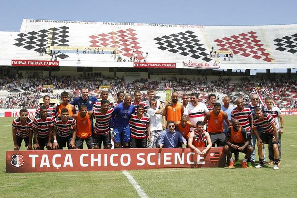 Sob sol forte, equipe do Santa Cruz bateu o Flamengo por 3 a 1 no primeiro grande teste da temporada 2016