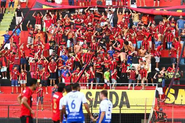 Em amistoso internacional, Sport faz primeiro jogo na temporada diante da torcida