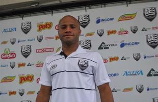O volante Anderson Pedra, com passagens por Santa Cruz e Sport, assinou com o Grmio Votuporanguense para a disputa da Srie A2 do Campeonato Paulista