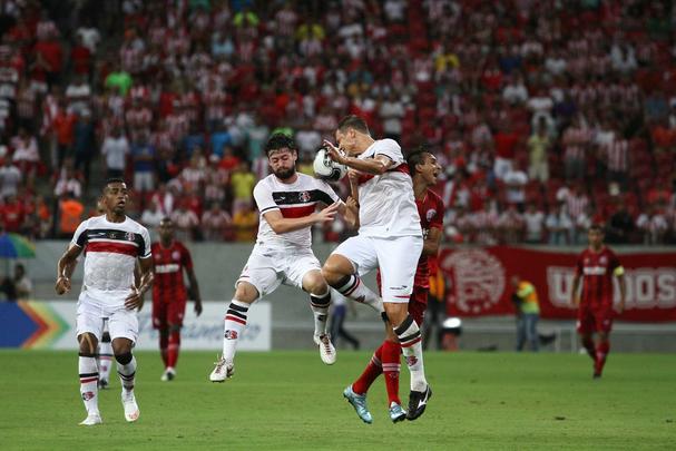 Nutico vence o Santa Cruz no primeiro clssico do ano por 2 a 0, na Arena Pernambuco 