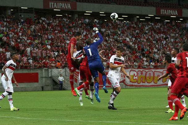 Nutico vence o Santa Cruz no primeiro clssico do ano por 2 a 0, na Arena Pernambuco 