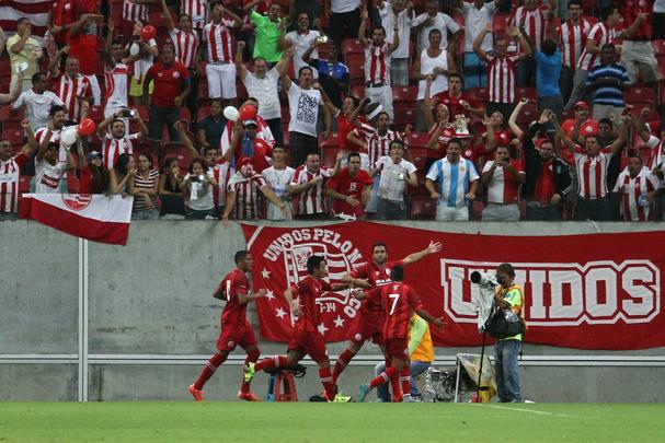 Nutico vence o Santa Cruz no primeiro clssico do ano por 2 a 0, na Arena Pernambuco