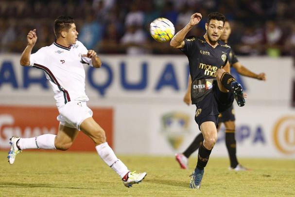 Segundo uniforme do Fluminense criado pela Dry World para temporada 2016