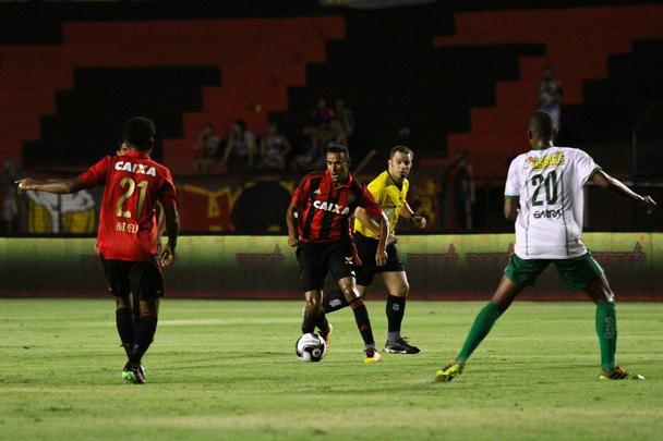 Sport recebeu o Amrica pela segunda rodada do Estadual em busca de recuperao aps estreia com derrota para o Salgueiro