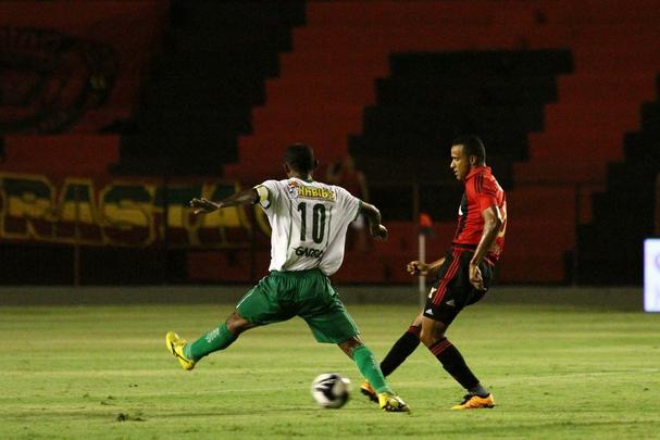 Sport recebeu o Amrica pela segunda rodada do Estadual em busca de recuperao aps estreia com derrota para o Salgueiro