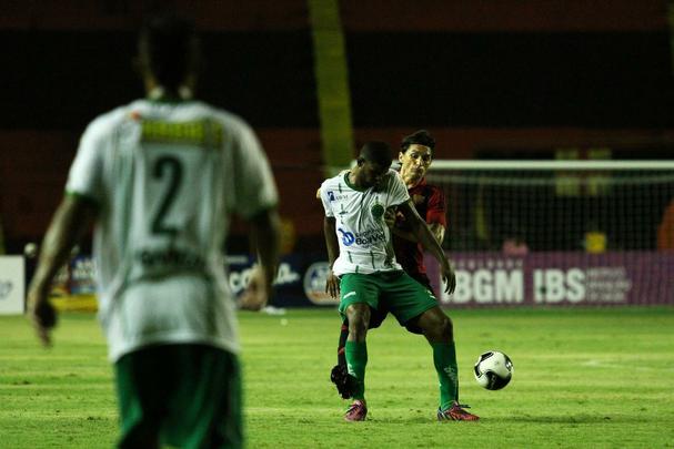 Sport recebeu o Amrica pela segunda rodada do Estadual em busca de recuperao aps estreia com derrota para o Salgueiro